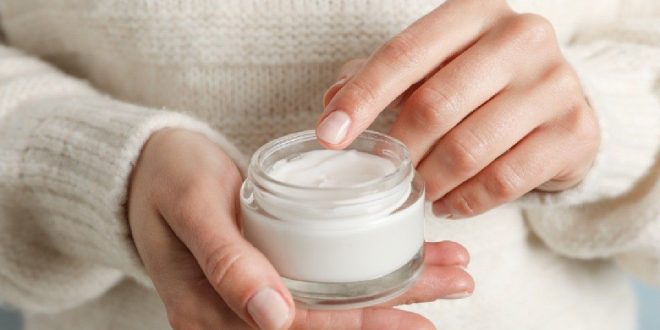 perbedaan moisturizer dan pelembab